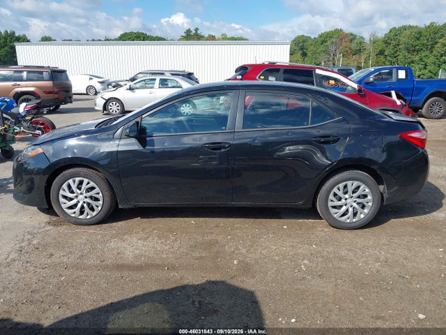 Продажа на аукционе авто 2017 Toyota Corolla Le, vin: 5YFBURHE6HP667965, номер лота: 46031843