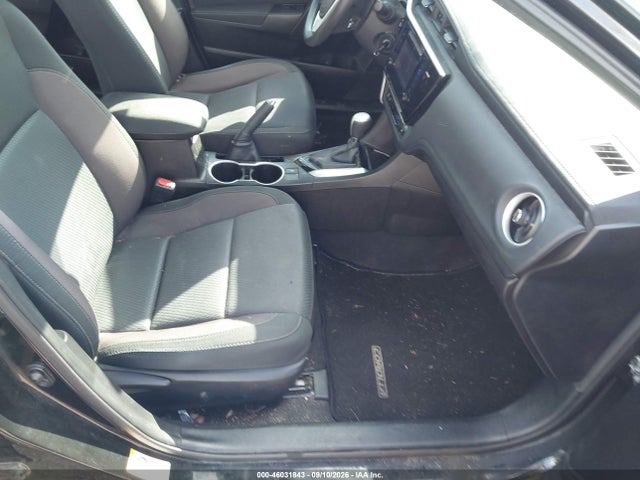 Продажа на аукционе авто 2017 Toyota Corolla Le, vin: 5YFBURHE6HP667965, номер лота: 46031843