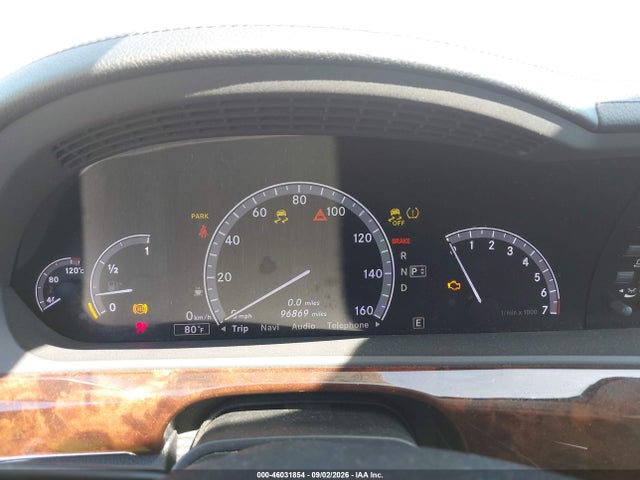 2013 Mercedes-benz S 550 მანქანა იყიდება აუქციონზე, vin: WDDNG7DB1DA508215, აუქციონის ნომერი: 46031854