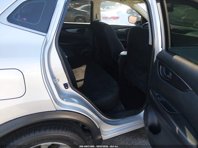 JN1BJ1CP4JW106196 Nissan Rogue Sport S