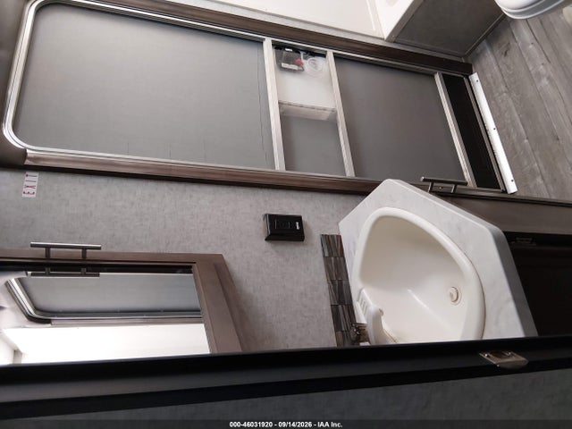 2018 Forest River Cherokee Grey Wolf 26dbh Travel Trailer მანქანა იყიდება აუქციონზე, vin: 4X4TCKB22JK048775, აუქციონის ნომერი: 46031920