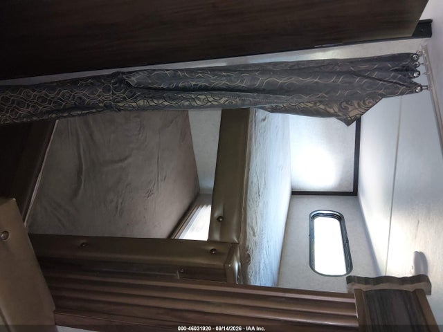 2018 Forest River Cherokee Grey Wolf 26dbh Travel Trailer მანქანა იყიდება აუქციონზე, vin: 4X4TCKB22JK048775, აუქციონის ნომერი: 46031920