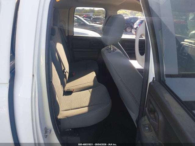 2020 Ram 1500 Classic Tradesman  4x4 6'4 Box მანქანა იყიდება აუქციონზე, vin: 1C6RR7FG3LS118733, აუქციონის ნომერი: 46031921