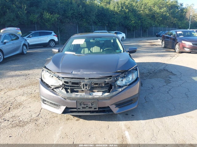 46031961 :رقم المزاد ، 19XFC2F73HE213674 vin ، 2017 Honda Civic Ex مزاد بيع