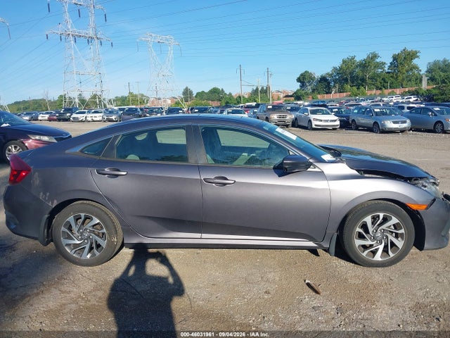 46031961 :رقم المزاد ، 19XFC2F73HE213674 vin ، 2017 Honda Civic Ex مزاد بيع