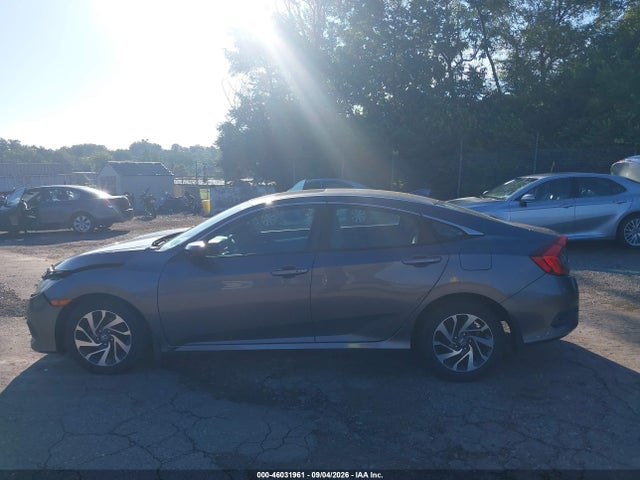 46031961 :رقم المزاد ، 19XFC2F73HE213674 vin ، 2017 Honda Civic Ex مزاد بيع