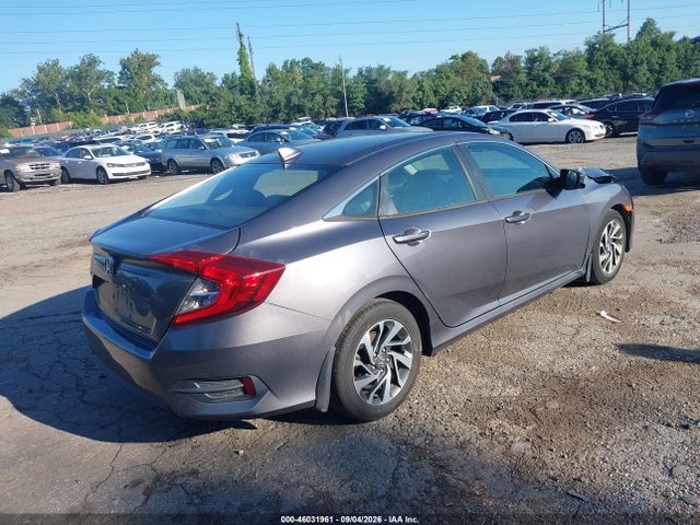 46031961 :رقم المزاد ، 19XFC2F73HE213674 vin ، 2017 Honda Civic Ex مزاد بيع