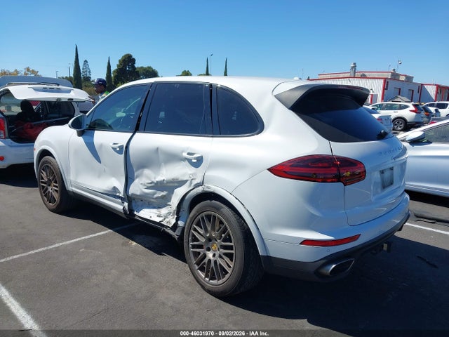 46031970 :رقم المزاد ، WP1AA2A25JKA02912 vin ، 2018 Porsche Cayenne Platinum Edition مزاد بيع