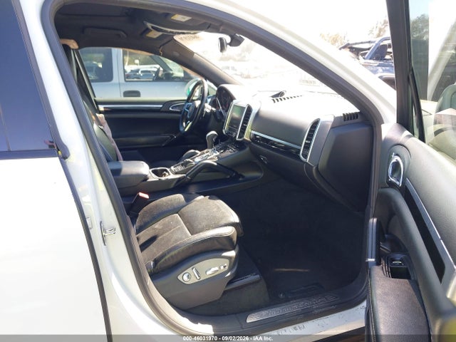 46031970 :رقم المزاد ، WP1AA2A25JKA02912 vin ، 2018 Porsche Cayenne Platinum Edition مزاد بيع