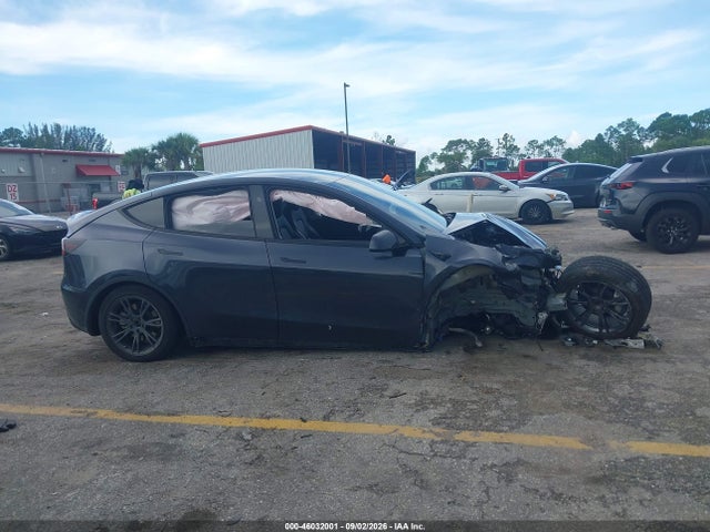 46032001 :رقم المزاد ، 7SAYGDED7RF096387 vin ، 2024 Tesla Model Y مزاد بيع