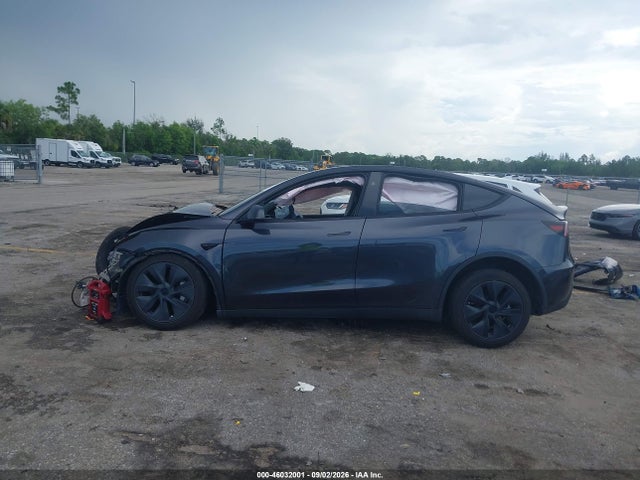 46032001 :رقم المزاد ، 7SAYGDED7RF096387 vin ، 2024 Tesla Model Y مزاد بيع