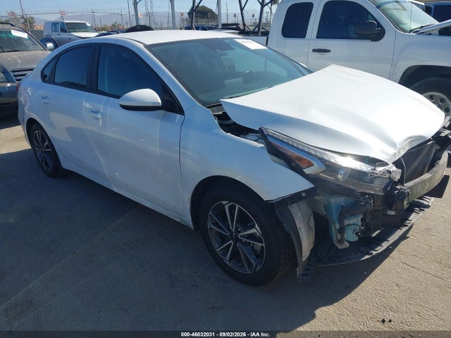 2023 Kia Forte Lxs მანქანა იყიდება აუქციონზე, vin: 3KPF24AD1PE602145, აუქციონის ნომერი: 46032031
