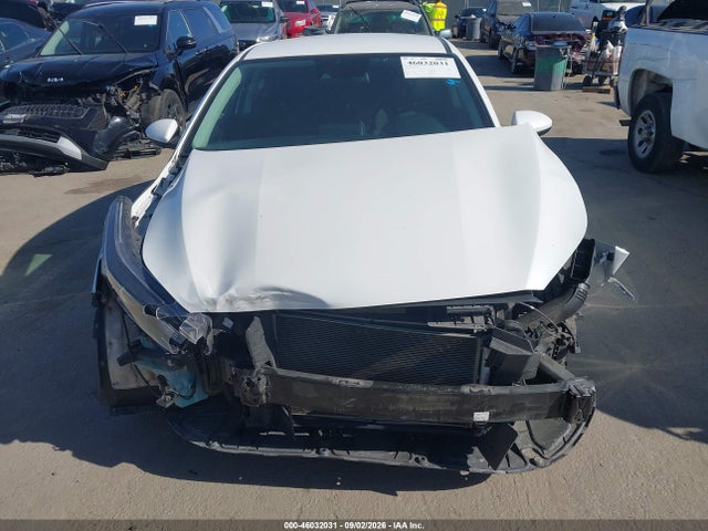 2023 Kia Forte Lxs მანქანა იყიდება აუქციონზე, vin: 3KPF24AD1PE602145, აუქციონის ნომერი: 46032031