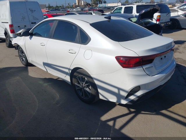 2023 Kia Forte Lxs მანქანა იყიდება აუქციონზე, vin: 3KPF24AD1PE602145, აუქციონის ნომერი: 46032031