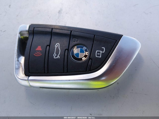 2019 Bmw 330i მანქანა იყიდება აუქციონზე, vin: 3MW5R1J56K8B01092, აუქციონის ნომერი: 46032037