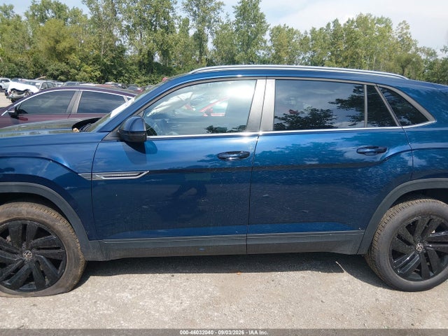 Продажа на аукционе авто 2022 Volkswagen Atlas Cross Sport 3.6l V6 Se W/technology, vin: 1V2HE2CA8NC211374, номер лота: 46032040