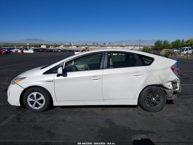 Toyota Prius Two 2015 JTDKN3DU8F0407260 Image 15