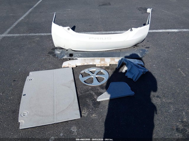 Toyota Prius Two 2015 JTDKN3DU8F0407260 Image 12