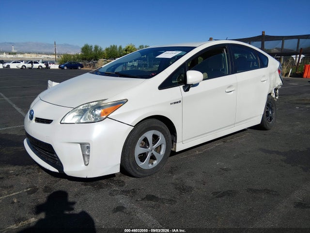 Toyota Prius Two 2015 JTDKN3DU8F0407260 Image 2
