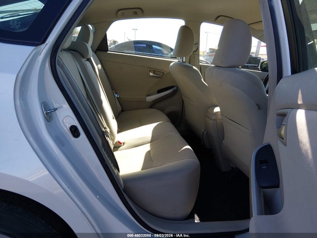 Toyota Prius Two 2015 JTDKN3DU8F0407260 Image 8
