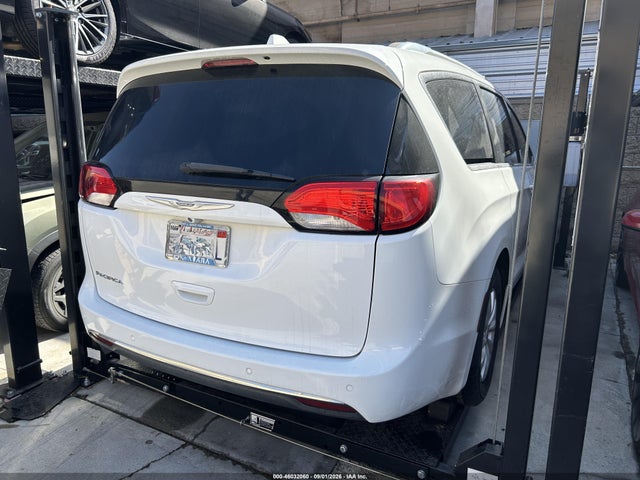 46032060 :رقم المزاد ، 2C4RC1BG8JR118867 vin ، 2018 Chrysler Pacifica Touring L مزاد بيع