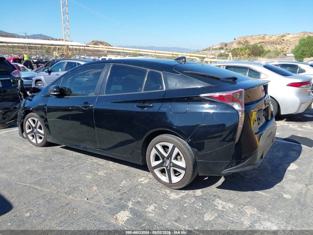 Toyota Prius Three Touring 2016 JTDKARFU1G3019847 Image 3