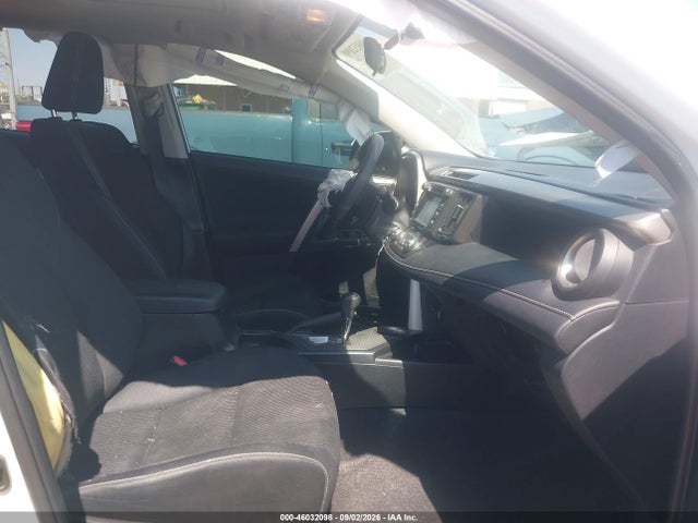 Продаж на аукціоні авто 2015 Toyota Rav4 Xle, vin: 2T3WFREV6FW162060, номер лоту: 46032098