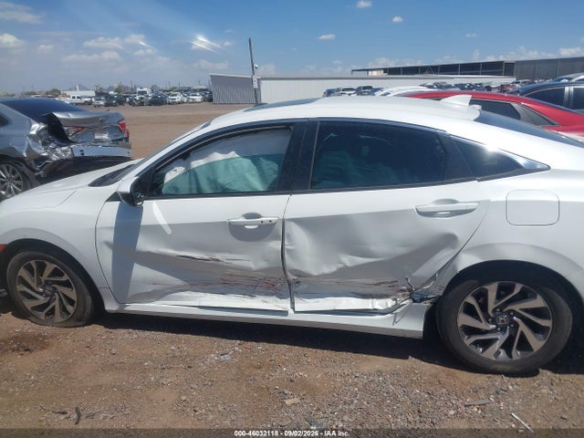 Продажа на аукционе авто 2017 Honda Civic Ex, vin: 19XFC2F82HE004886, номер лота: 46032118