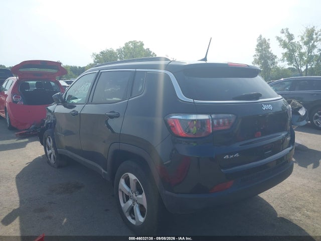 46032138 :رقم المزاد ، 3C4NJDBB9KT834279 vin ، 2019 Jeep Compass Latitude 4x4 مزاد بيع