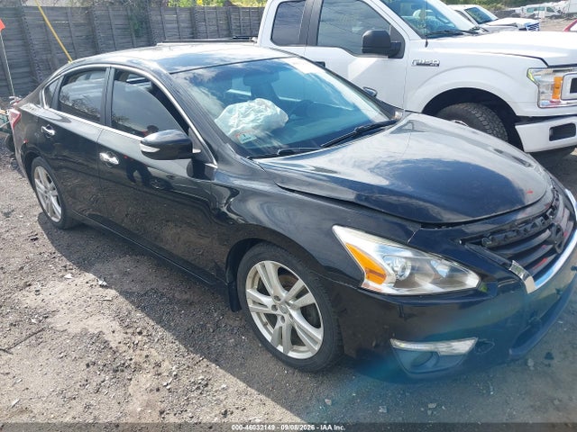 Auction sale of the 2013 Nissan Altima 3.5 Sv, vin: 1N4BL3AP2DN425182, lot number: 46032149