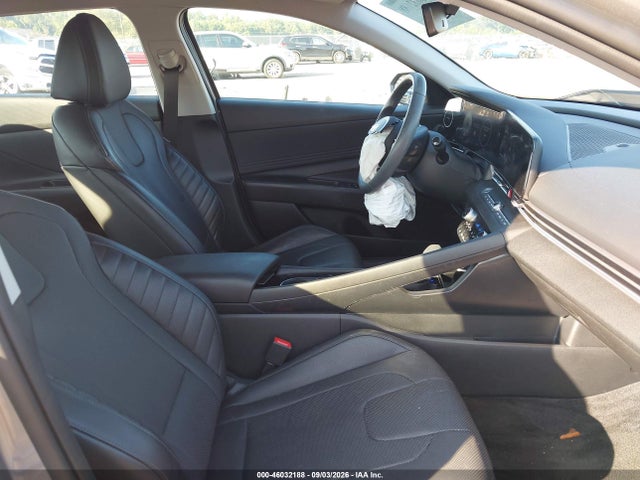 46032188 :رقم المزاد ، KMHLP4AG0NU365365 vin ، 2022 Hyundai Elantra Limited مزاد بيع