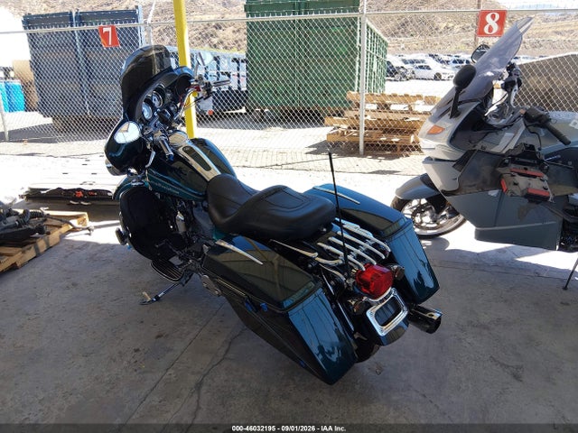 2005 Harley-davidson Flhtcse2 მანქანა იყიდება აუქციონზე, vin: 1HD1PKE1X5Y950208, აუქციონის ნომერი: 46032195