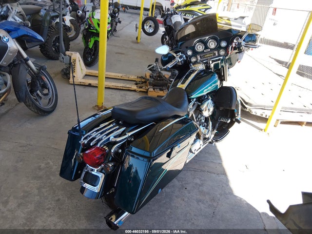 2005 Harley-davidson Flhtcse2 მანქანა იყიდება აუქციონზე, vin: 1HD1PKE1X5Y950208, აუქციონის ნომერი: 46032195
