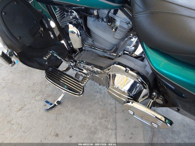 2005 Harley-davidson Flhtcse2 მანქანა იყიდება აუქციონზე, vin: 1HD1PKE1X5Y950208, აუქციონის ნომერი: 46032195