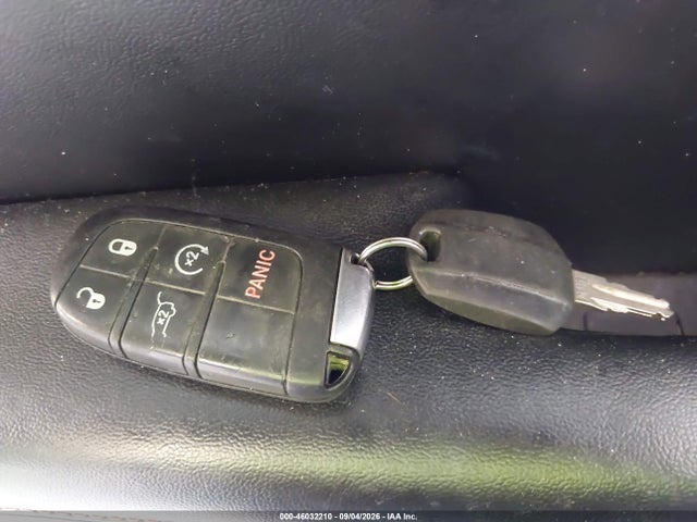 Продажа на аукционе авто 2016 Jeep Grand Cherokee 75th Anniversary, vin: 1C4RJFAG0GC506133, номер лота: 46032210
