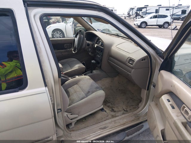 46032216 :رقم المزاد ، JN8DR09X81W566899 vin ، 2001 Nissan Pathfinder Se مزاد بيع