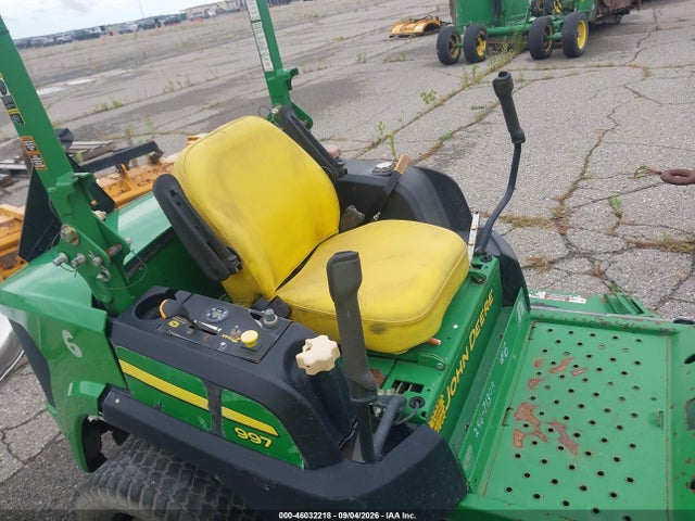 46032218 :رقم المزاد ، TC997SC080586 vin ، 2004 John Deere Zero Turn Mowe 997sc3.072 Sd مزاد بيع