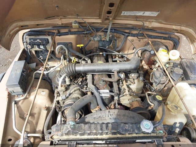 46032225 :رقم المزاد ، 1J4FA59S42P749204 vin ، 2002 Jeep Wrangler Sahara مزاد بيع