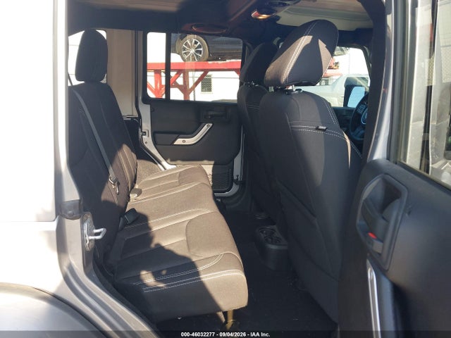 46032277 :رقم المزاد ، 1C4HJWEGXDL639726 vin ، 2013 Jeep Wrangler Unlimited Sahara مزاد بيع