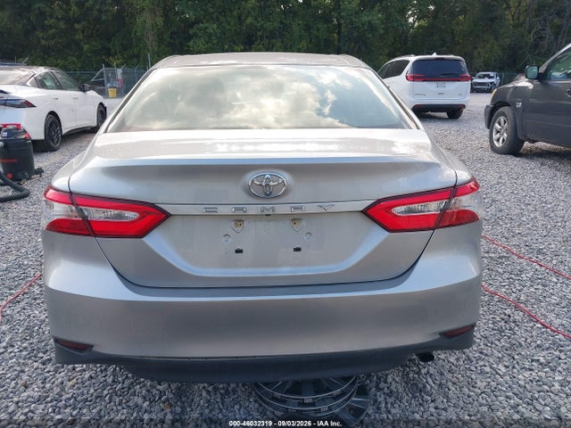 2018 Toyota Camry L მანქანა იყიდება აუქციონზე, vin: 4T1B11HK0JU082965, აუქციონის ნომერი: 46032319