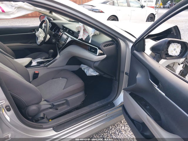2018 Toyota Camry L მანქანა იყიდება აუქციონზე, vin: 4T1B11HK0JU082965, აუქციონის ნომერი: 46032319