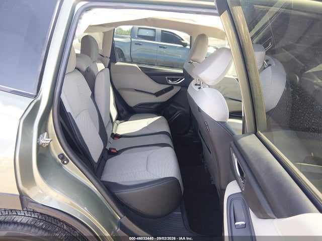 Subaru Forester Premium 2019 JF2SKAECXKH412265 Image 8