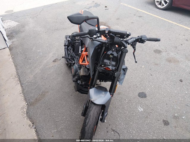 2023 Ktm 390 Duke მანქანა იყიდება აუქციონზე, vin: MD2JPJ409PC227917, აუქციონის ნომერი: 46032442