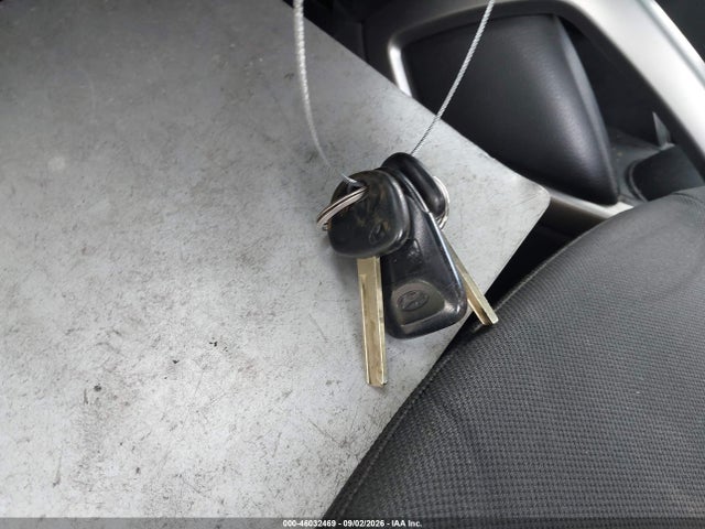 2015 Hyundai Veloster მანქანა იყიდება აუქციონზე, vin: KMHTC6AD2FU234372, აუქციონის ნომერი: 46032469