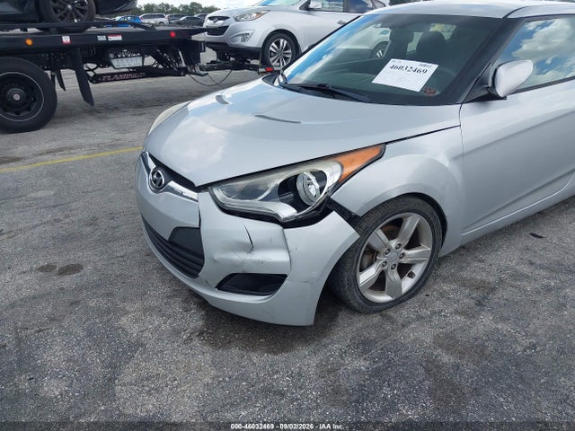 2015 Hyundai Veloster მანქანა იყიდება აუქციონზე, vin: KMHTC6AD2FU234372, აუქციონის ნომერი: 46032469