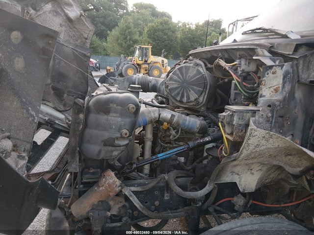 46032480 :رقم المزاد ، 3FRWF65E44V655343 vin ، 2004 Ford F-650 Xl/xlt مزاد بيع