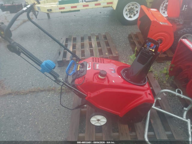 2004 Toro 21 Snow Blower მანქანა იყიდება აუქციონზე, vin: 313000863, აუქციონის ნომერი: 46032491