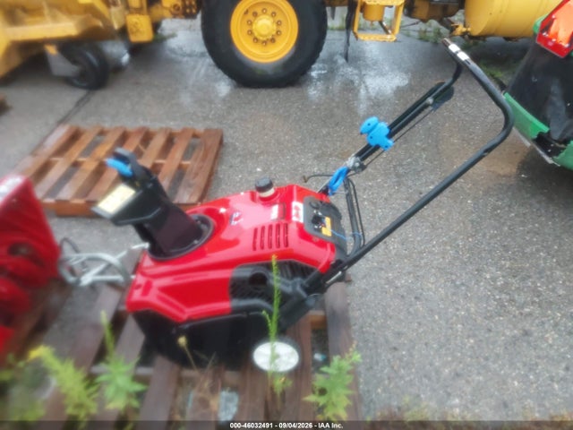 2004 Toro 21 Snow Blower მანქანა იყიდება აუქციონზე, vin: 313000863, აუქციონის ნომერი: 46032491