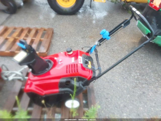 2004 Toro 21 Snow Blower მანქანა იყიდება აუქციონზე, vin: 313000863, აუქციონის ნომერი: 46032491