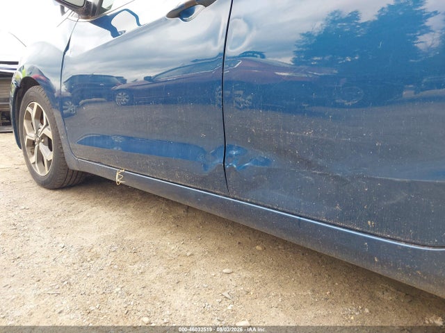 2014 Hyundai Elantra Gt მანქანა იყიდება აუქციონზე, vin: KMHD35LH8EU171582, აუქციონის ნომერი: 46032519